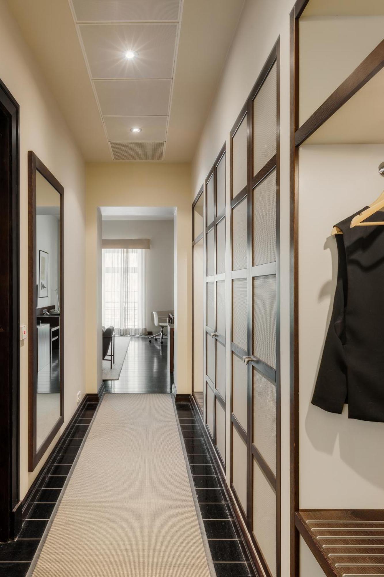Hotel Bergs Suites Riga Ngoại thất bức ảnh